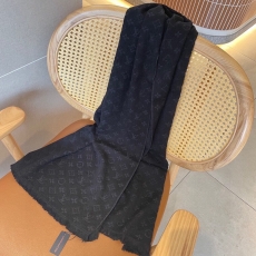 Louis Vuitton Scarf